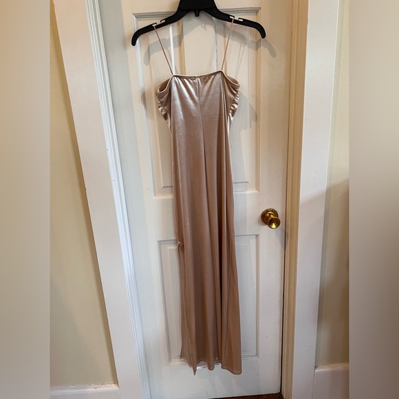 New ~ Strapless velvet dress Gianni Bini gold Backless Dress size small nwt - Picture 4 of 5